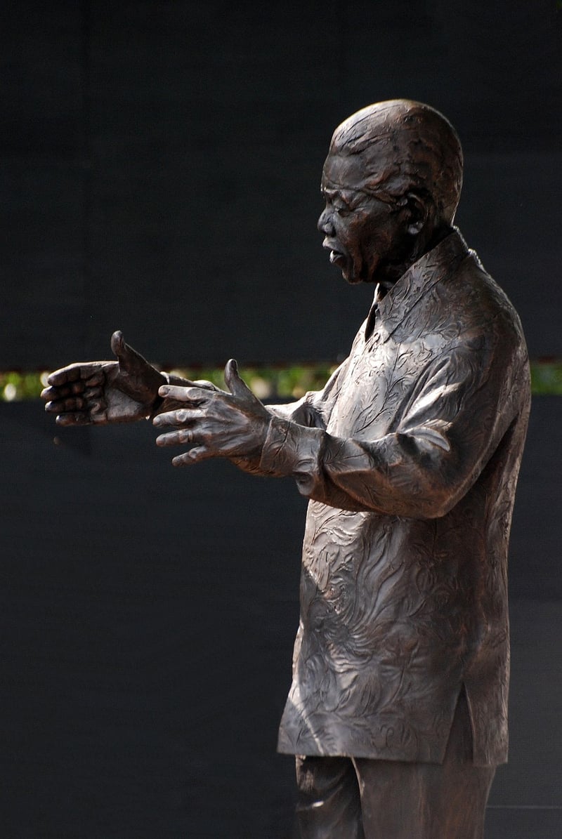 Nelson Mandela Statue